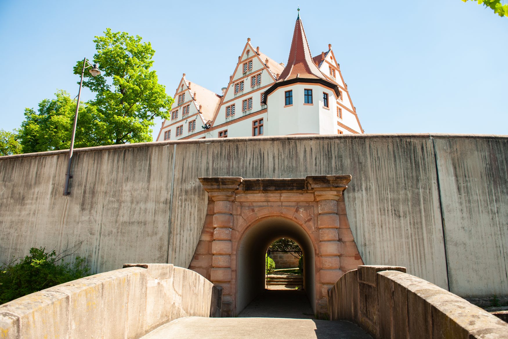 Blick auf die Befestigung von Schloss Ratibor, Foto: Stadt Roth - Tourist-Information