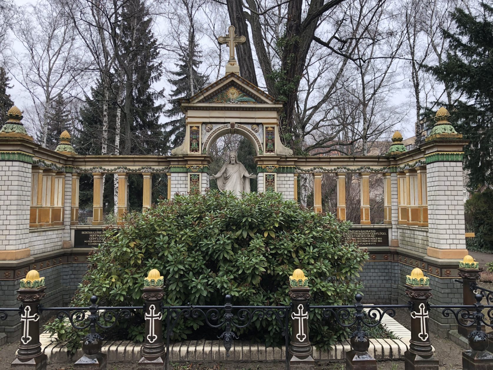 Grabstätte für Hoffmann auf dem Dorotheenstädtischen Friedhof Berlin