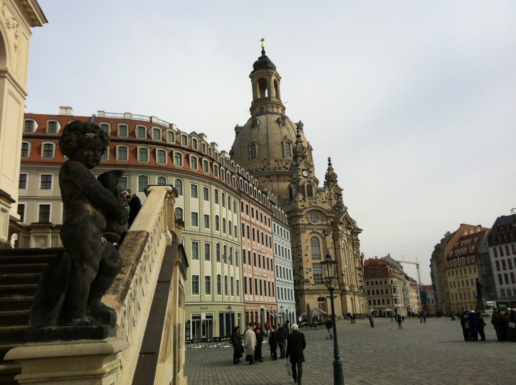 Blick zur Frauenkirche Dresden Foto: Weirauch