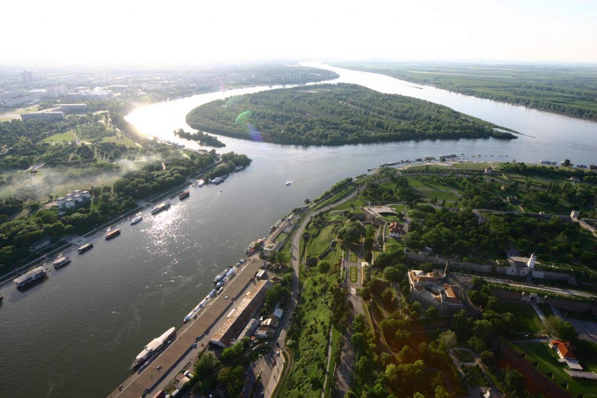 Zusammenfluss von Sava und Donau, Foto TOS Belgrad Belgrad Serbien