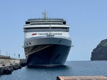 Vasco da Gama am Pier nicko cruises