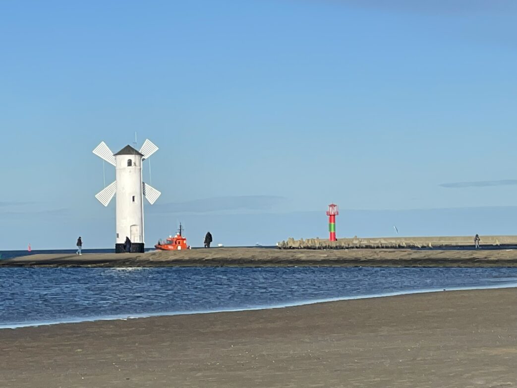 Von der Mühlenbake aus sieht man den Baltic Molo Park Foto: Kärstin Weirauch