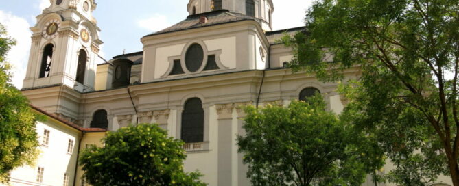 Fischer von Erlach Kollegienkirche_