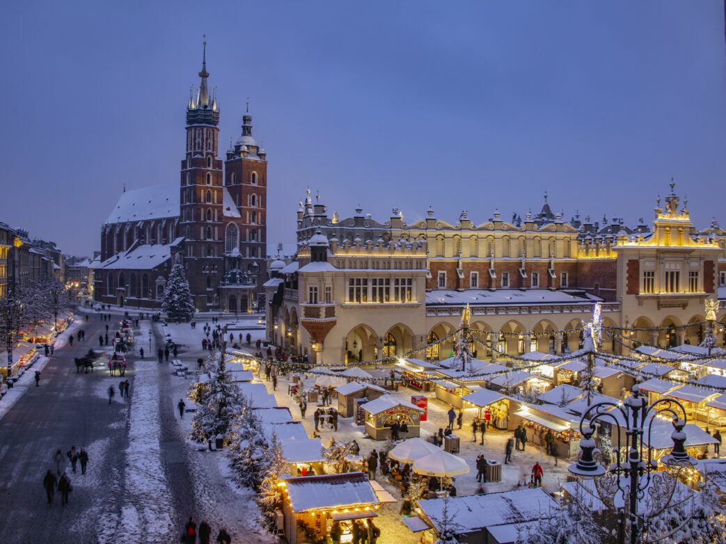 Blick auf den Weihnachtsmarkt von Krakau Foto: Polnisches Fremdenverkehrsamt polen travel