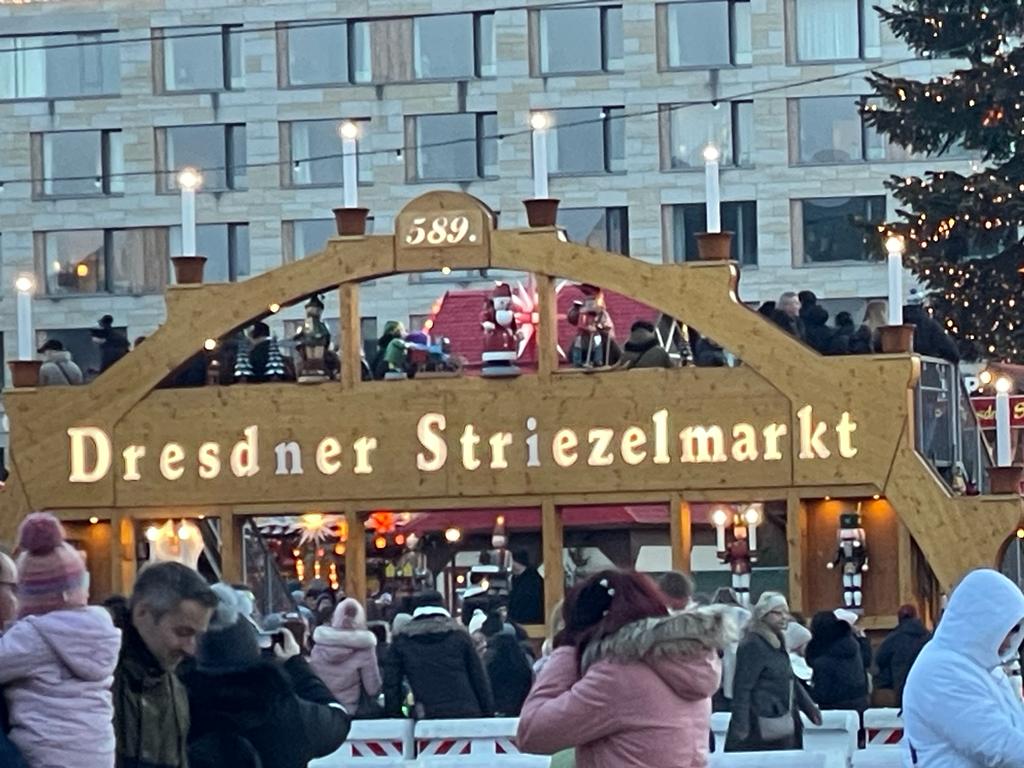 Dresden Striezelmarkt Thurgau Travel Sachsen