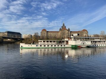 Einen besseren Schiffsanleger gibt es nicht in Dresden