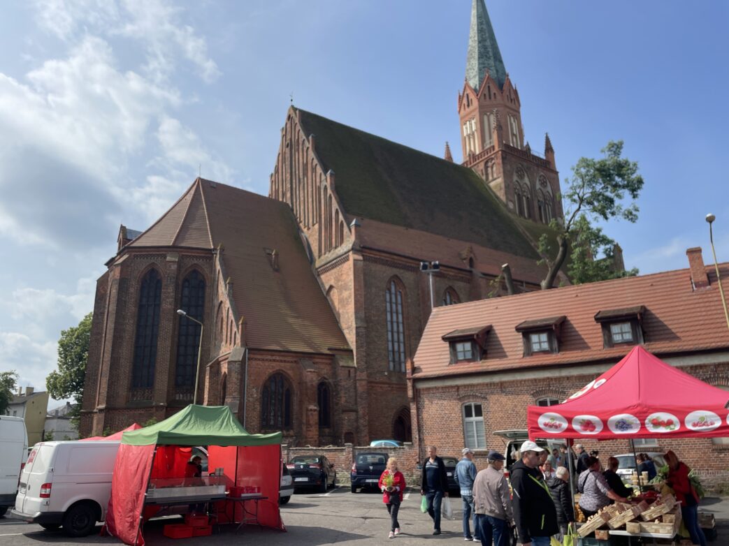 Markt in Trebiatow Trebiatow.ElefantPommernPolen