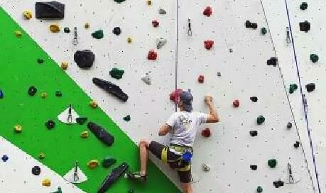 Fotos: Bouldern in der Halle ist bei jedem Wetter möglich. ©PRB