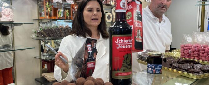 Cornelia und Florian Mangold, beide sind Konditormeister Foto: Weirauch