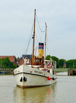 Leer.Prinz.Heinrich (Dampfschiff Niedersachsen
