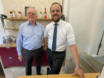 Daran wird sich auch künftig nichts ändern – lediglich der Vorname an der Spitze wechselt. Zum 1. Juni hat Georg Döbbeler das Hotel und den Betrieb an seinen Sohn Christian übergebe